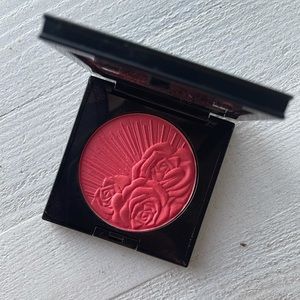 Pat McGrath Divine Blush - Electric Bloom
